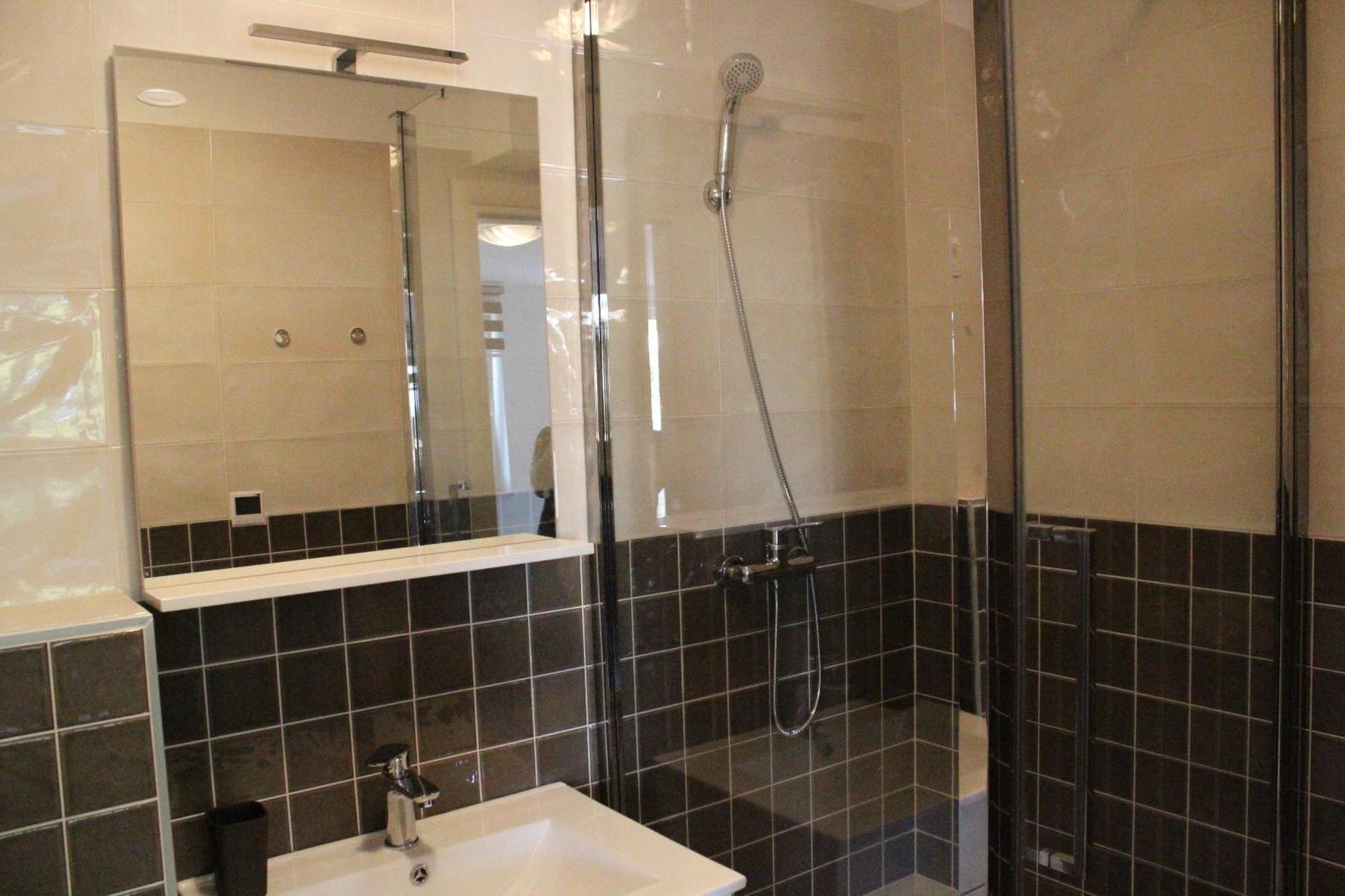 Apartmani Marin1 Vrbnik Oda fotoğraf